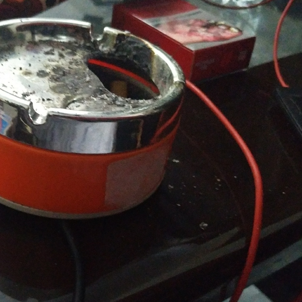 Ashtray - Picture 4 of 8